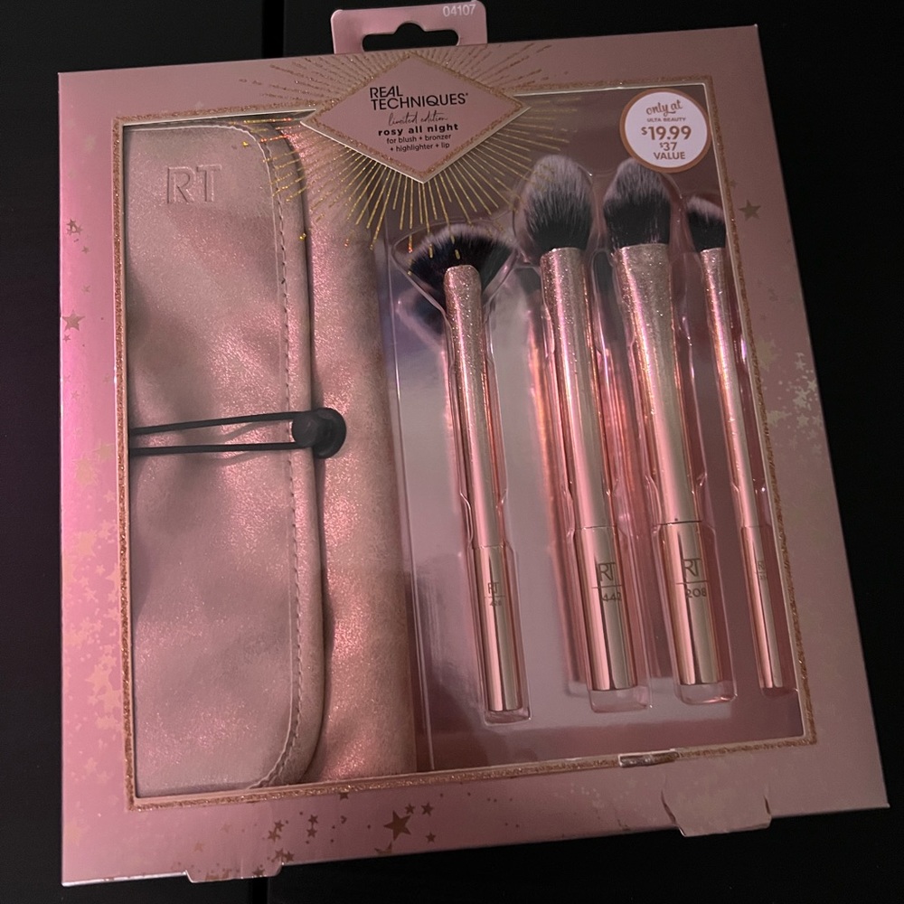 Real Techniques Brush and Case Gift Set